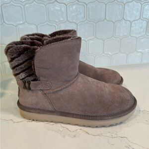 Ugg Adria Boots storm grey size 9. EUC (brown/grey color)